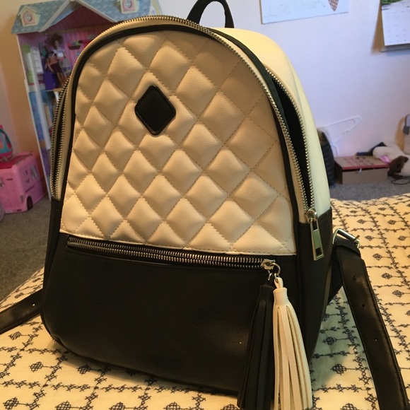 BLACK AND WHITE CLAIRES BACKPACK PURSE!! - Picture 2 of 5